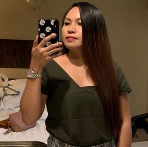 Meet your Posher, Debbie clandestine